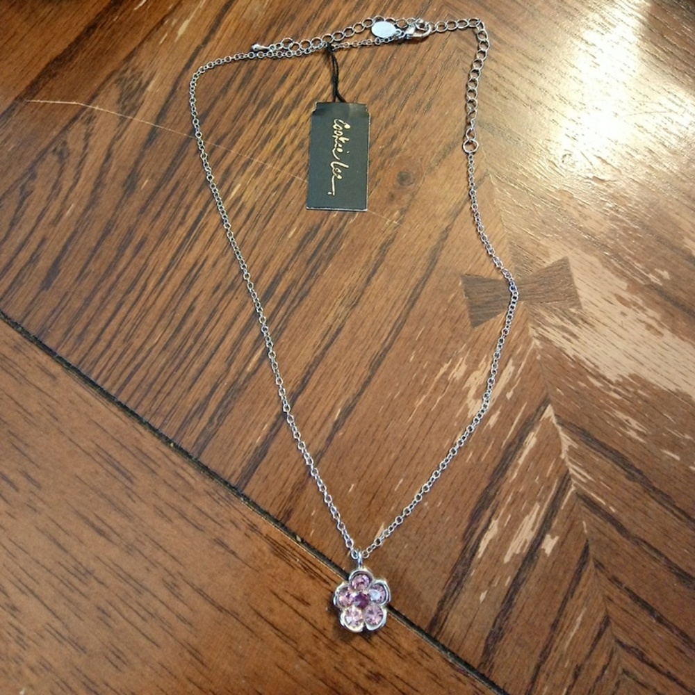 Flower necklace